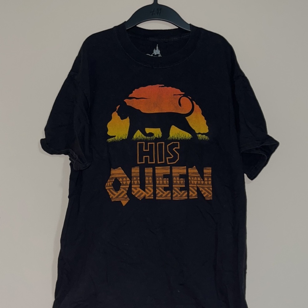Disney park his queen t shirt - Picture 2 of 3